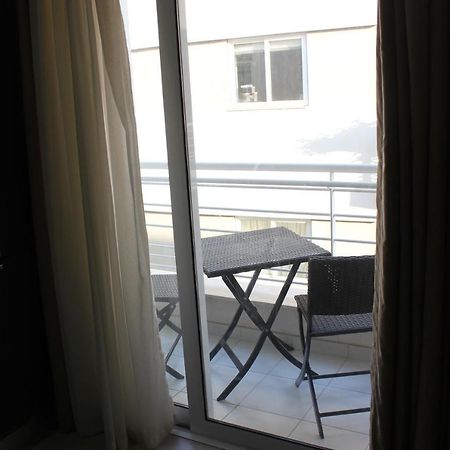 Sunny 2 Bedroom, 2 Bathrooms, Seaside Apt. Слима Экстерьер фото