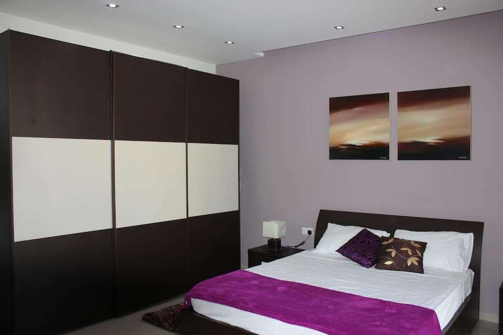 Sunny 2 Bedroom, 2 Bathrooms, Seaside Apt. Слима Экстерьер фото