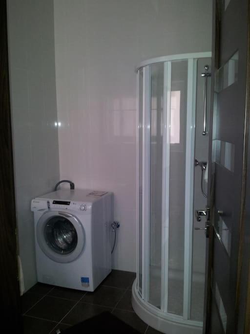 Sunny 2 Bedroom, 2 Bathrooms, Seaside Apt. Слима Экстерьер фото